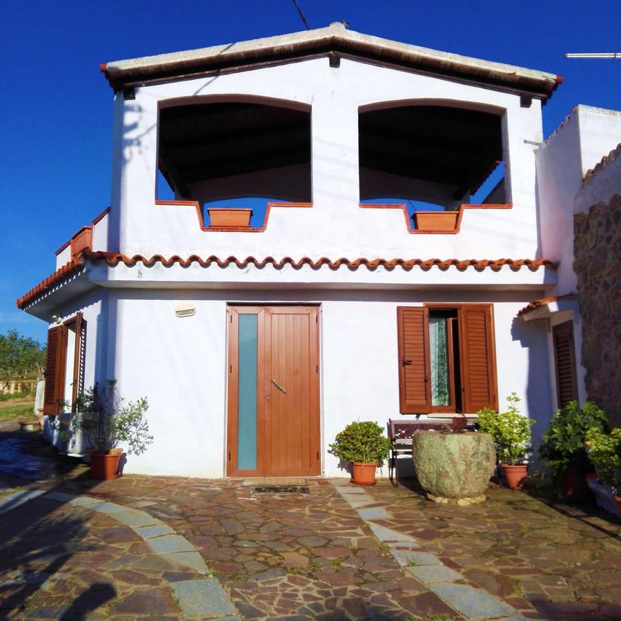 Agriturismo B&B Domo De Resteblas Беркидда Экстерьер фото